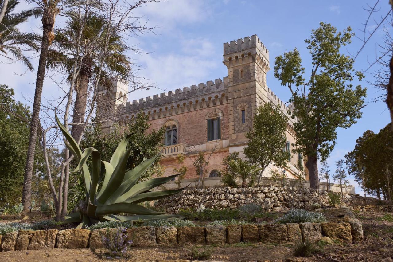 Castle Elvira - The Castle & The Cottage Trepuzzi Exterior foto